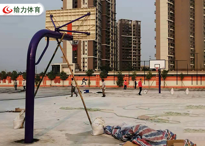 籃球架廠家直銷(xiāo)