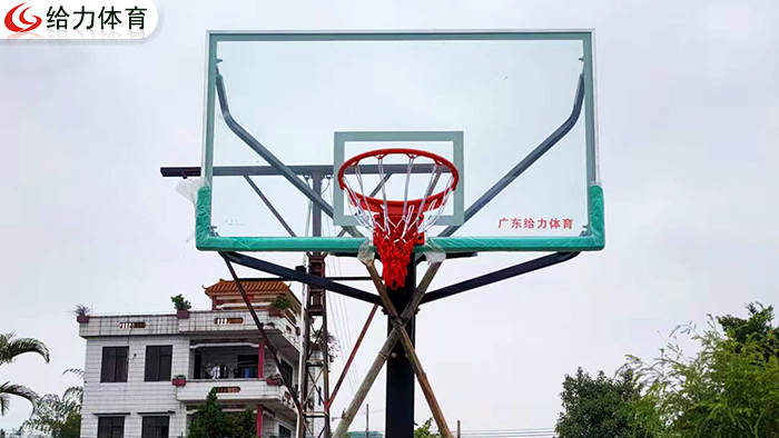 室外籃球架一個(gè)多少錢(qián)